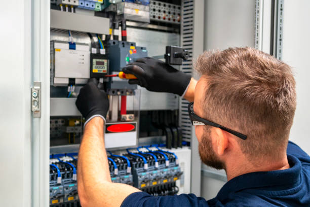 Best Emergency Electrical Repair  in Lake Forest Park, WA